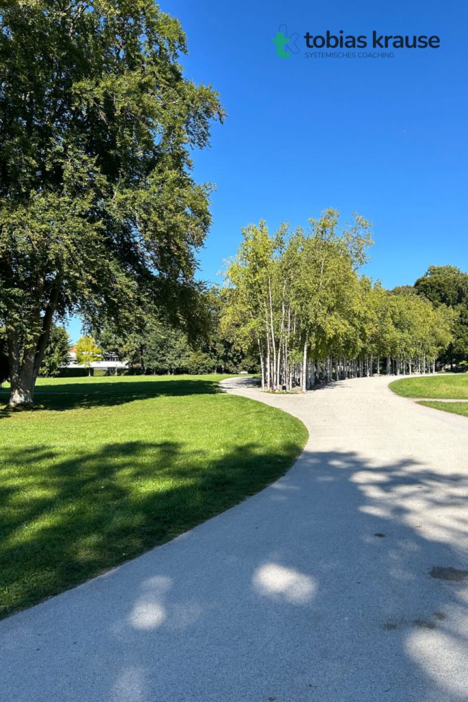 Ein Spaziergang durch den Sheridanpark als Ort für ein Naturcoaching in Augsburg